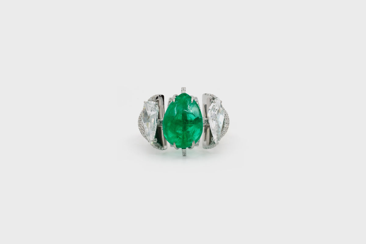 Godna Diamond- Emerald Ring - Studio Renn