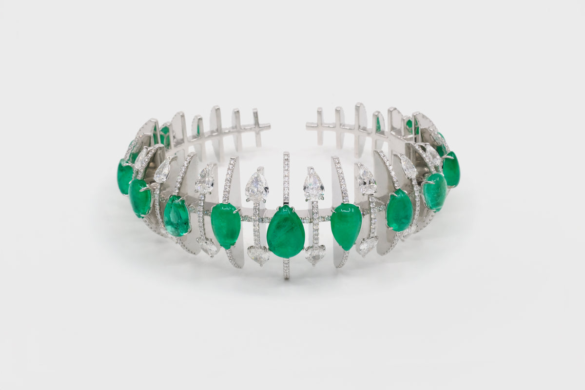 Godna Emerald Mughal-cut Cuff - Studio Renn
