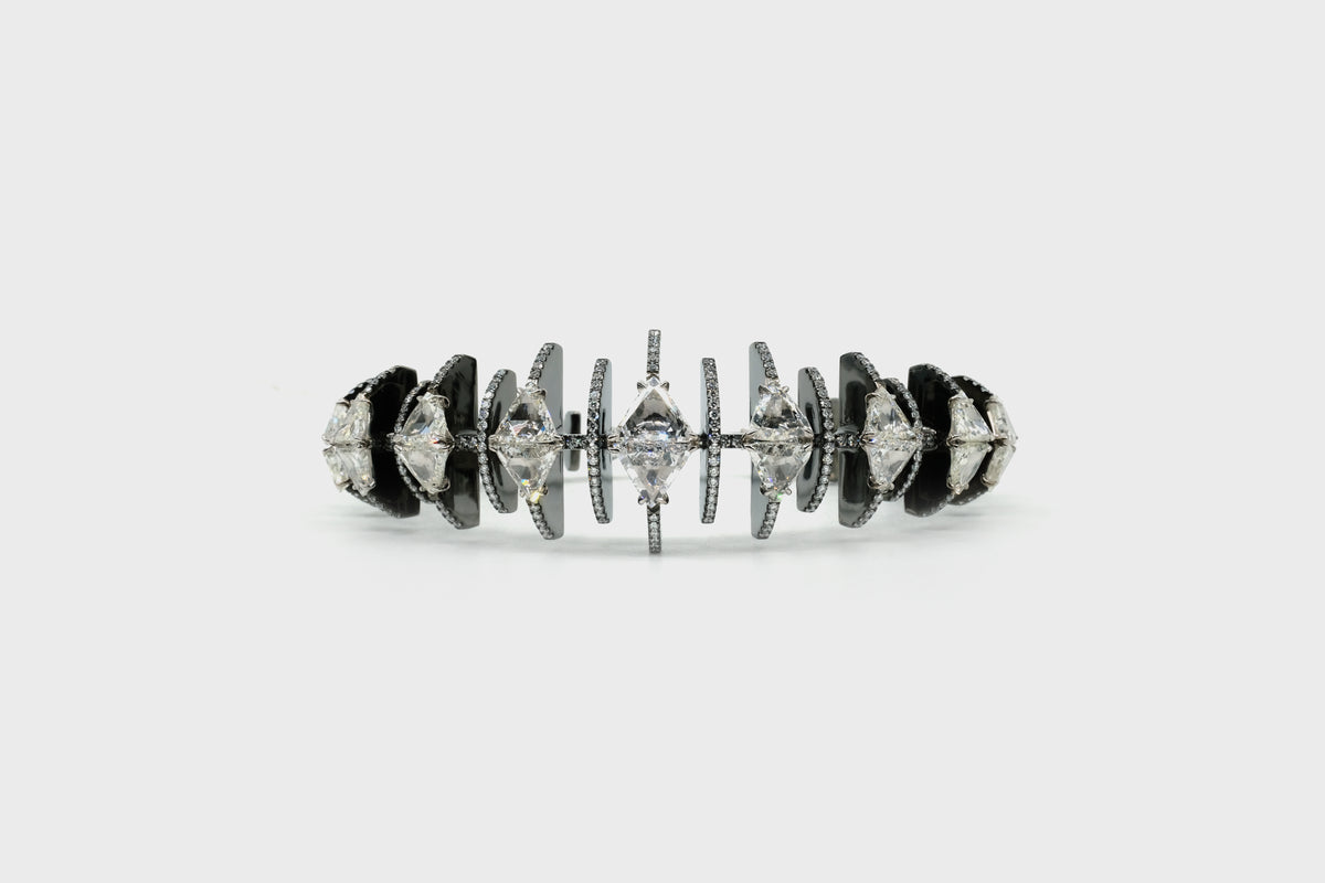 Godna Triangle Bracelet - Studio Renn