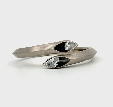 Seed Leaf Bypass Bracelet