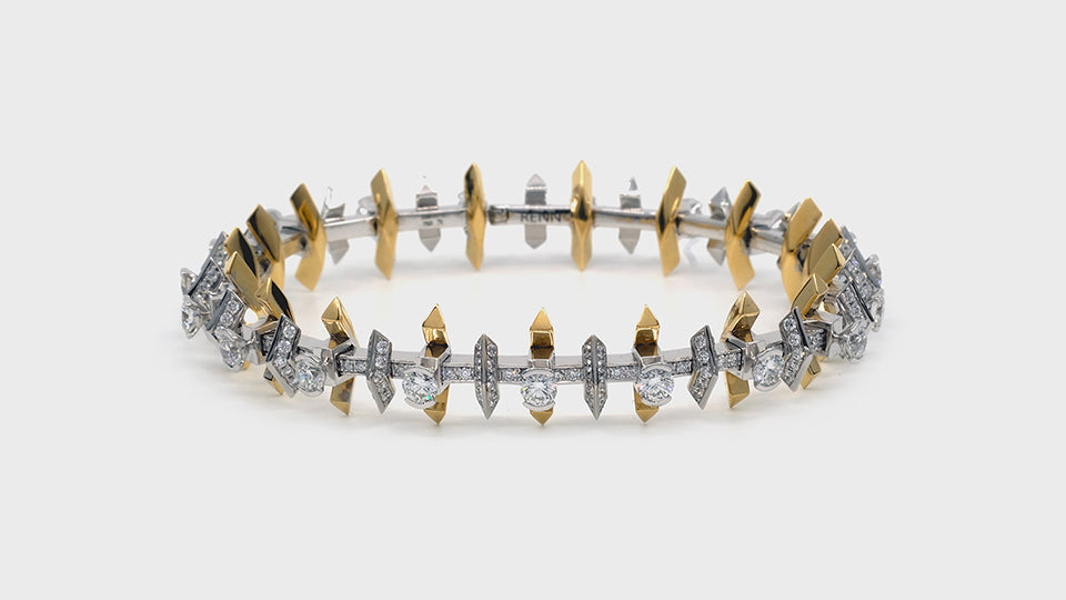 America's Biggest Jewelry Show Was Dominated by Gold This Year
