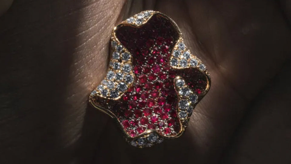 This jewellery collection is like a delicate, intricate work of art